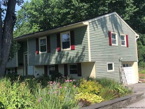 19 Smith St, Red Hook, NY 12571 photo 28