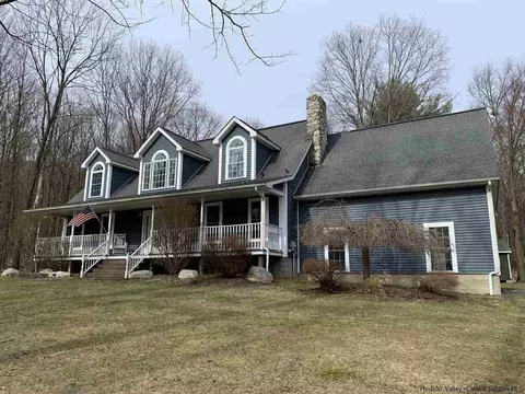 14 Beecher Hl, Wallkill, NY 12589 photo 8