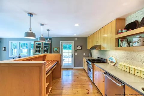 409 Decker Rd, Wallkill, NY 12589 photo 21