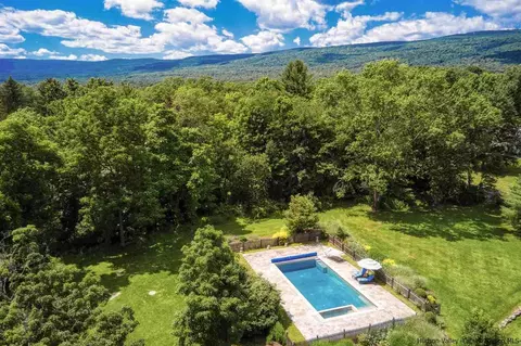 409 Decker Rd, Wallkill, NY 12589 photo 3