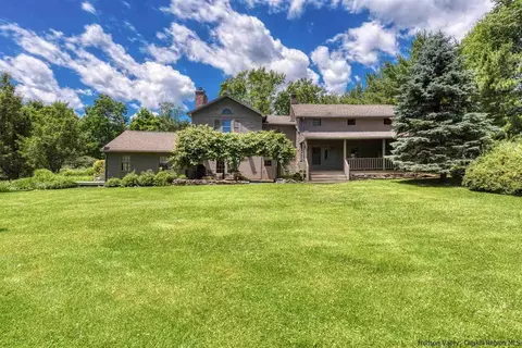 409 Decker Rd, Wallkill, NY 12589 photo 2