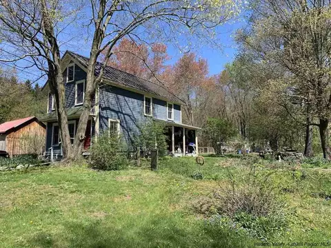 155 Strawridge Rd, Wallkill, NY 12589 photo 3