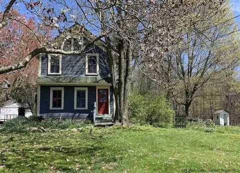155 Strawridge Rd, Wallkill, NY 12589 photo 1