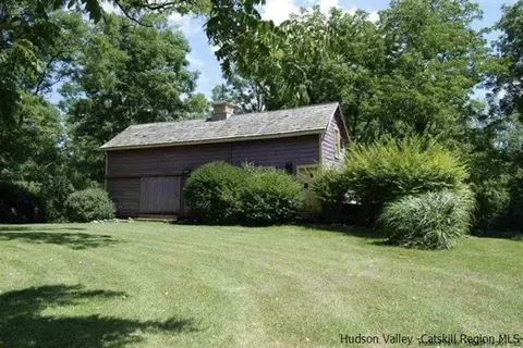 352 S Mountain Rd, Wallkill, NY 12589 photo 7