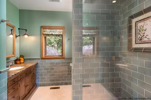 25 Maple Ave, Milton, NY 12547 photo 13