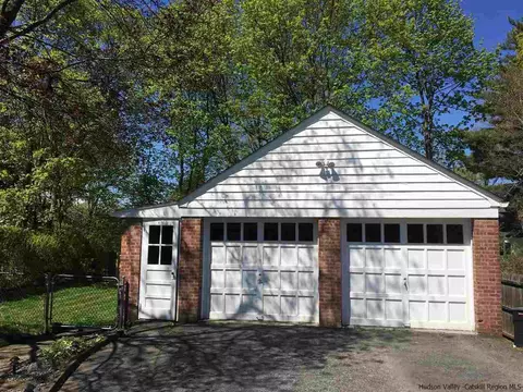 20 Meyer Ave, Poughkeepsie, NY 12603 photo 27