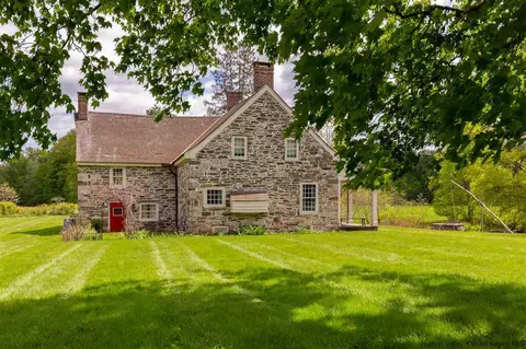 337 Red Mls, Wallkill, NY 12589 photo 8