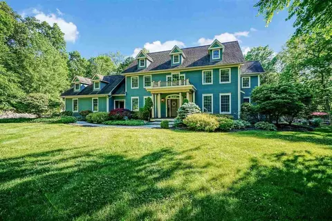 13 Arcadia Dr, Wallkill, NY 12589 photo 1