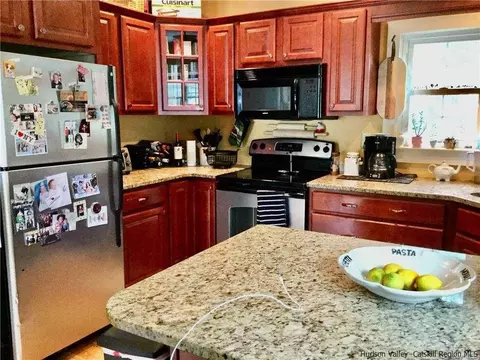 23 Bruyn Tpke, Wallkill, NY 12589 photo 9