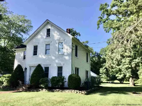 23 Bruyn Tpke, Wallkill, NY 12589 photo 2