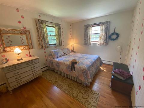 104 Sleight Plass Rd, Poughkeepsie, NY 12603 photo 18