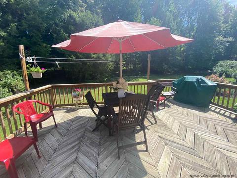 104 Sleight Plass Rd, Poughkeepsie, NY 12603 photo 32