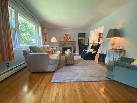 104 Sleight Plass Rd, Poughkeepsie, NY 12603 photo 10