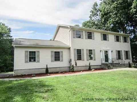 18 Hasbrouck Dr, Wallkill, NY 12589 photo 15