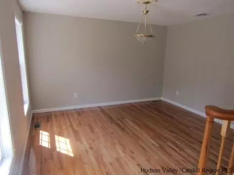 18 Hasbrouck Dr, Wallkill, NY 12589 photo 2