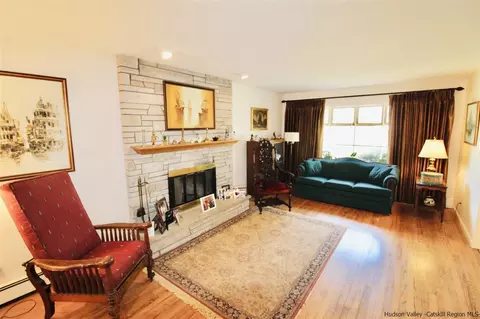 5 Gaskin, Poughkeepsie, NY 12601 photo 4