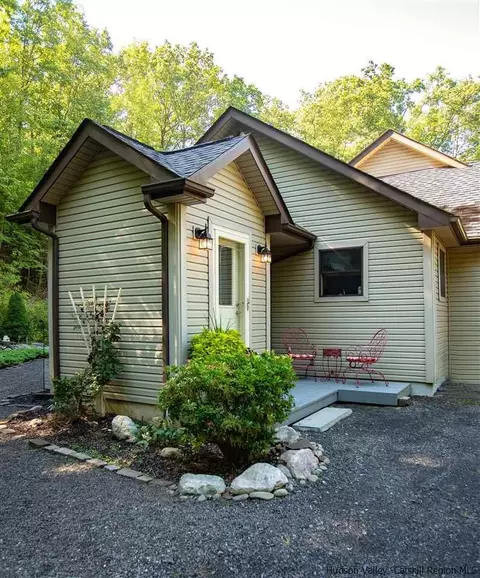 54 Laurel Hollow Ests, Kerhonkson, NY 12446 photo 2