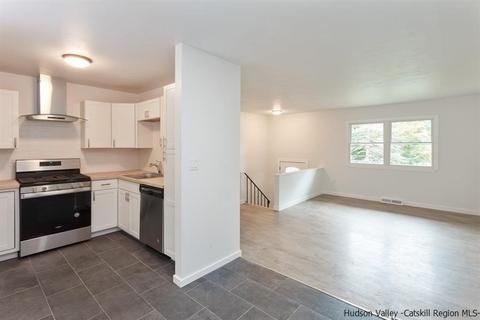 24 Cornell Ave, Red Hook, NY 12571 photo 9