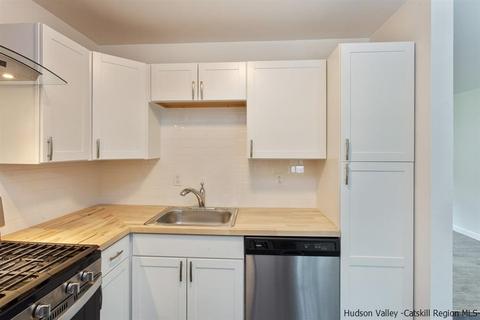 24 Cornell Ave, Red Hook, NY 12571 photo 11