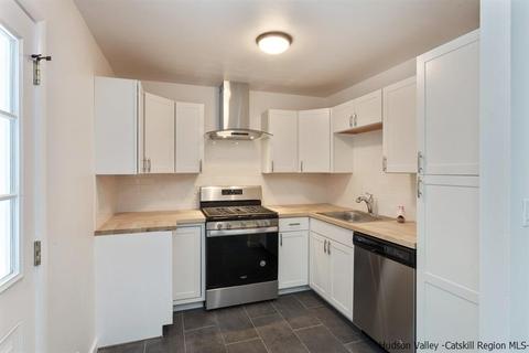 24 Cornell Ave, Red Hook, NY 12571 photo 10