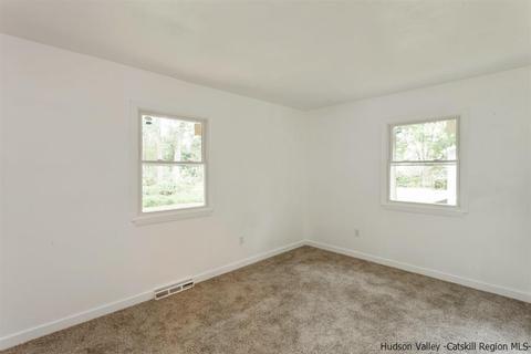 24 Cornell Ave, Red Hook, NY 12571 photo 14