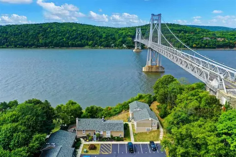 68 Gerald Dr #E1, Poughkeepsie, NY 12601 photo 5