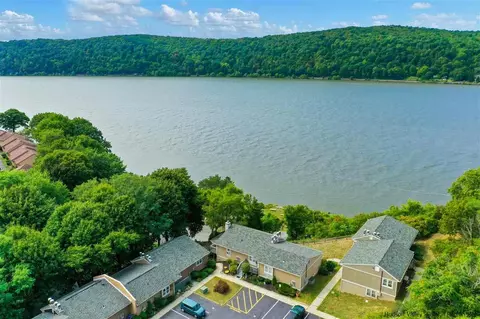 68 Gerald Dr #E1, Poughkeepsie, NY 12601 photo 6