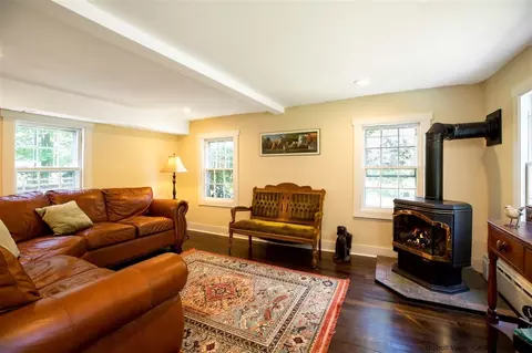 368 Strawridge Rd, Wallkill, NY 12589 photo 7