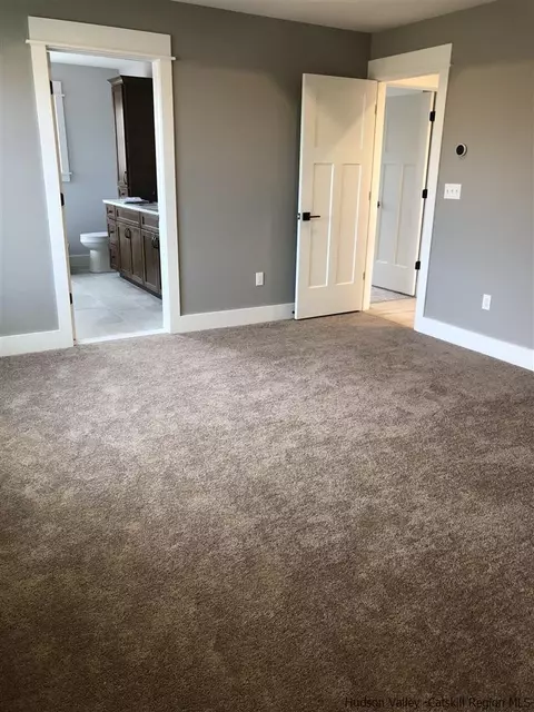 112 Mulford Dr, Wallkill, NY 12589 photo 15