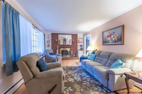 25 Ruby Rd, Kingston, NY 12401 photo 2