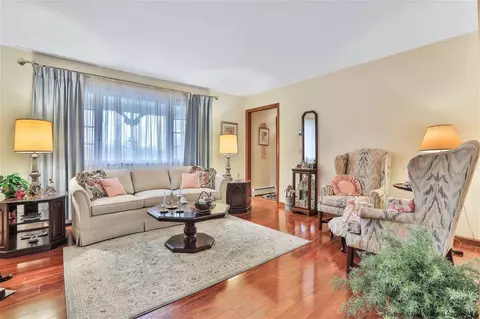 19 River Gln, Wallkill, NY 12589 photo 7