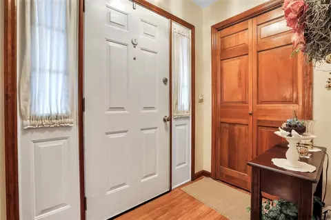 19 River Gln, Wallkill, NY 12589 photo 4