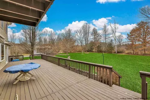 19 River Gln, Wallkill, NY 12589 photo 26