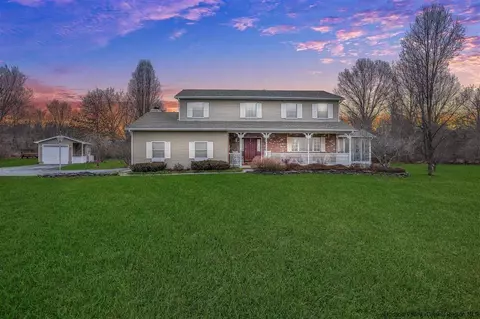 19 River Gln, Wallkill, NY 12589 photo 1