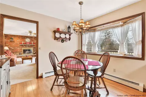 19 River Gln, Wallkill, NY 12589 photo 10