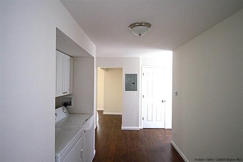 7 Crittenden St, Wallkill, NY 12589 photo 17