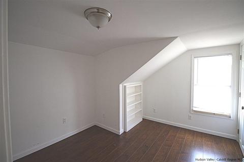 7 Crittenden St, Wallkill, NY 12589 photo 28