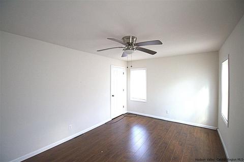 7 Crittenden St, Wallkill, NY 12589 photo 32