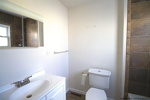 7 Crittenden St, Wallkill, NY 12589 photo 25
