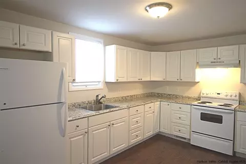 7 Crittenden St, Wallkill, NY 12589 photo 8