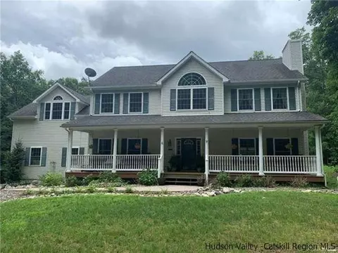 31 Camp Ridge Rd, Wallkill, NY 12589 photo 2