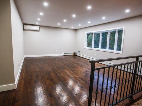 589 Decker Rd, Wallkill, NY 12589 photo 11