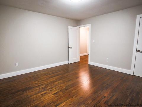 589 Decker Rd, Wallkill, NY 12589 photo 17