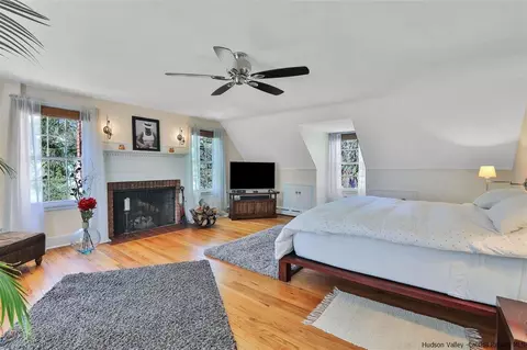 149 Hooker Ave, Poughkeepsie, NY 12601 photo 15