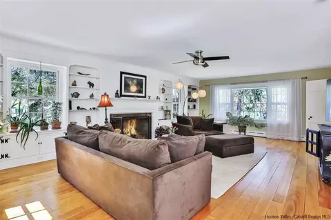 149 Hooker Ave, Poughkeepsie, NY 12601 photo 6
