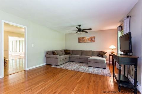37 Michael Dr, Cottekill, NY 12419 photo 5