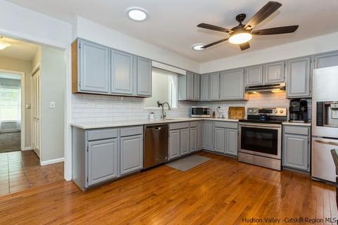 37 Michael Dr, Cottekill, NY 12419 photo 8