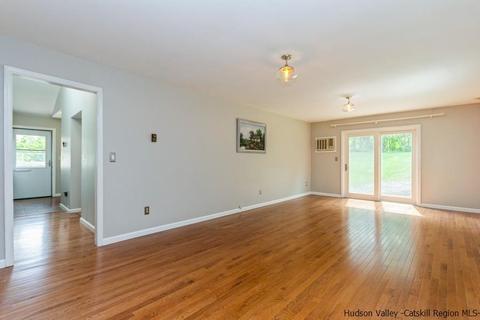 37 Michael Dr, Cottekill, NY 12419 photo 11