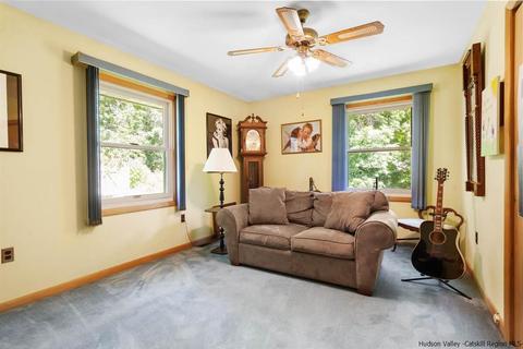 59 Kobelt, Wallkill, NY 12589 photo 17