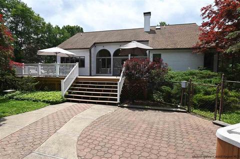 33 Knolls Rd, Wallkill, NY 12589 photo 6